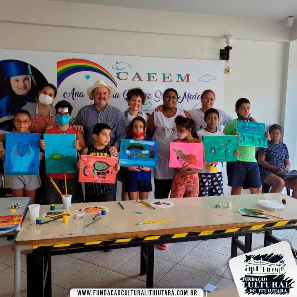 Participação no “Projeto Cores” – da Biblioteca Municipal de Ituiutaba