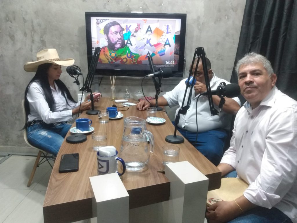 O Cultural Cast desta semana teve uma participação muito especial em nossos estúdios: a talentosa cantora Marcinha França